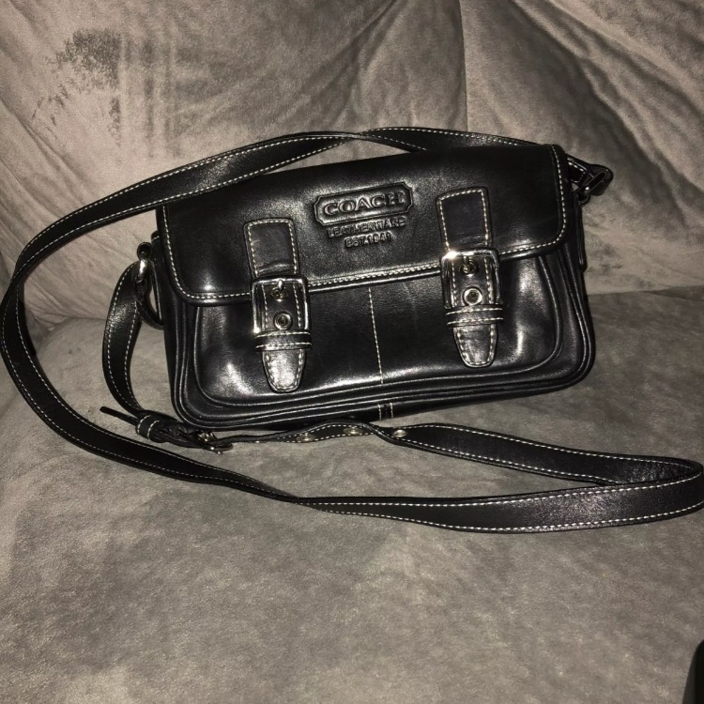 Small Coach shoulder bag